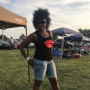 Meet your Posher, Parthenia